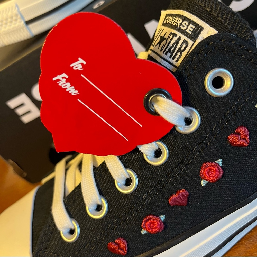 CONVERSE Women’s Chuck Taylor All Star Valentine's Day 2025 Sneakers - Picture 5 of 12